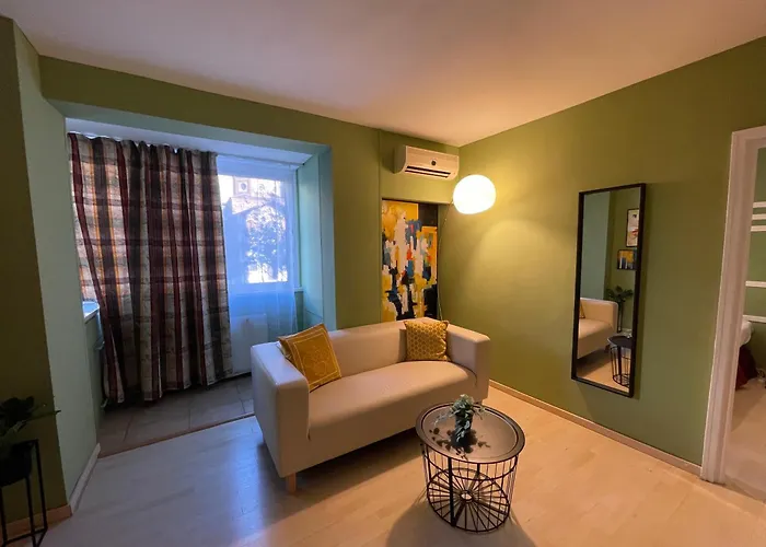 City Haven - Downtown Apartments With Art Deco Design