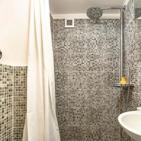 City Haven - Downtown Apartments With Art Deco Design Bucharest Room photo